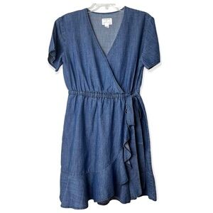 Caslon Denim Short Sleeves Faux Wrap Dress. Size Small